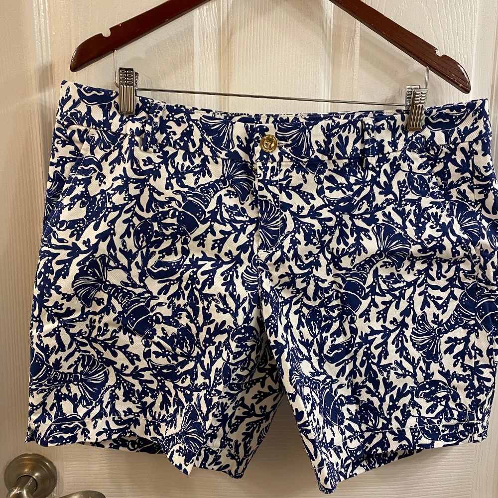 Lilly Pulitzer Krilling it shorts